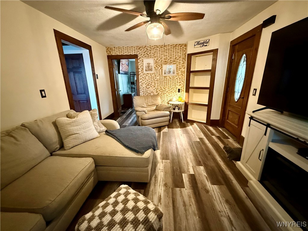 36 Church Street Elba, NY 14058 - Photo 3 of 35