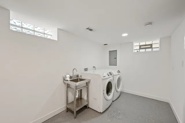 $699,700 | 406 North Elm Street, Mount Prospect, IL 60056