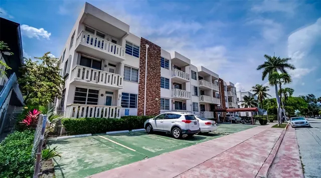 $1,850 | 1150 Euclid Avenue, Unit 111, Miami Beach, FL 33139