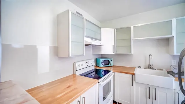 $1,850 | 1150 Euclid Avenue, Unit 111, Miami Beach, FL 33139