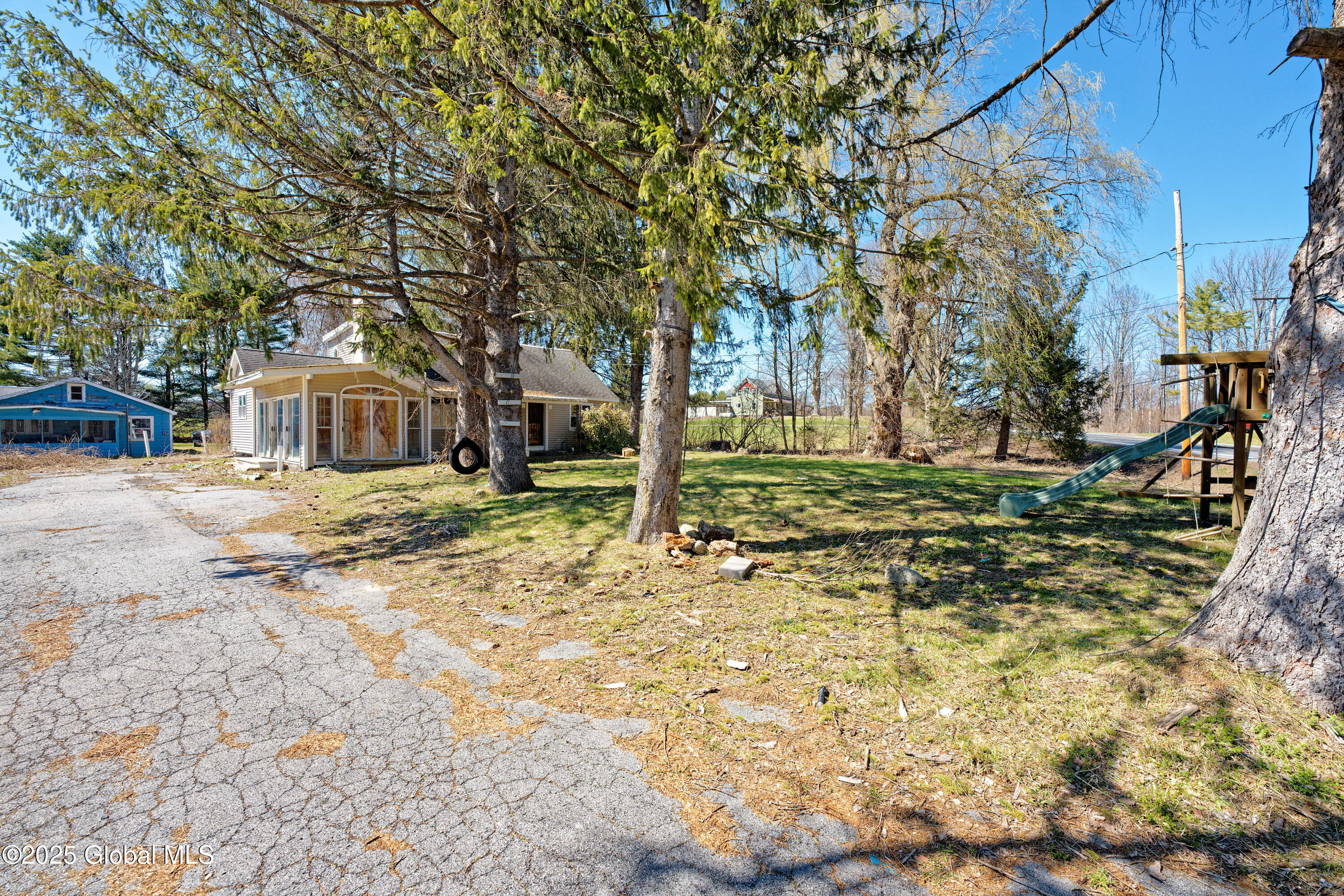 1135 Sacandaga Road Schenectady, NY 12302 - Photo 3 of 33 0 Frpnt 1