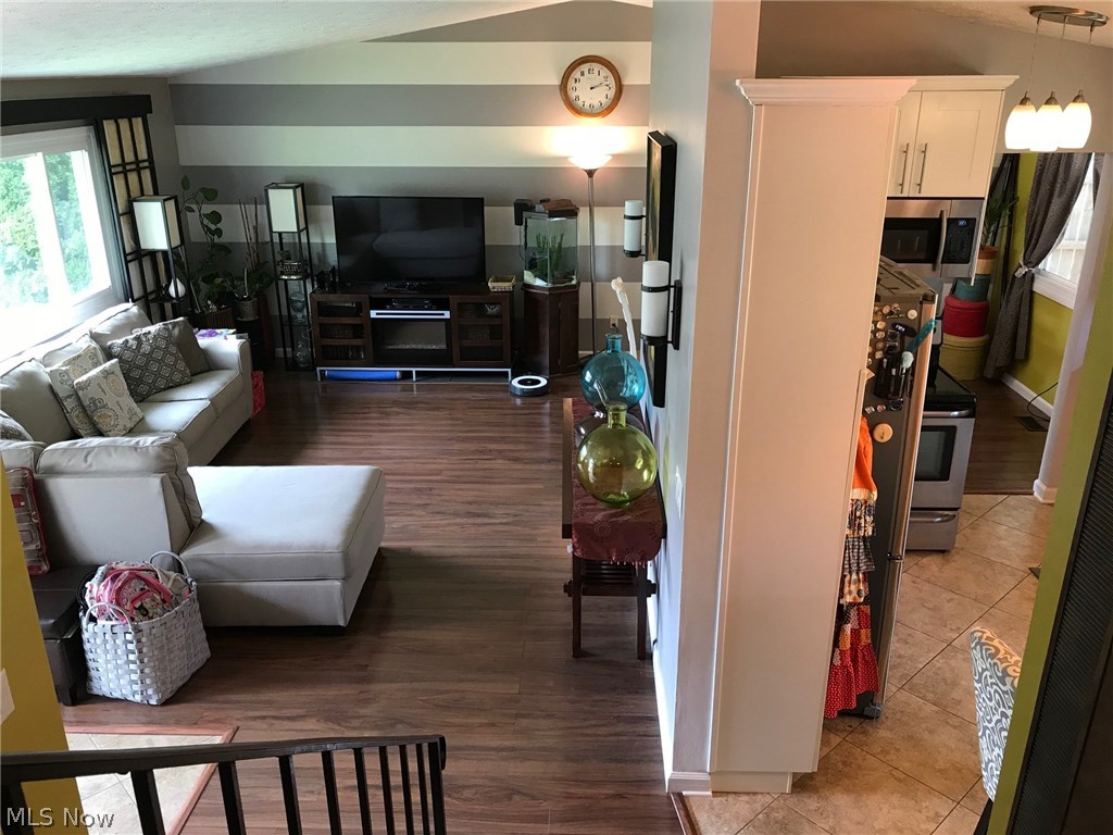 5561 Reef Road Mentor, OH 44060 - Photo 5 of 13 Gallery Image 5
