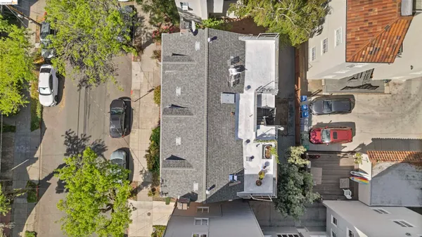 $1,600,000 | 2421 Hilgard Avenue, Berkeley, CA 94709