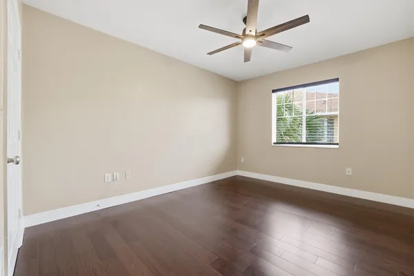 $2,600 | 6559 Emerald Dunes Drive, Unit 308, West Palm Beach, FL 33411