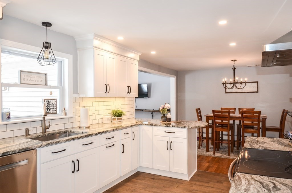 128 Jamieson Road Holden, MA 01520 - Photo 5 of 41 Gallery Image 5
