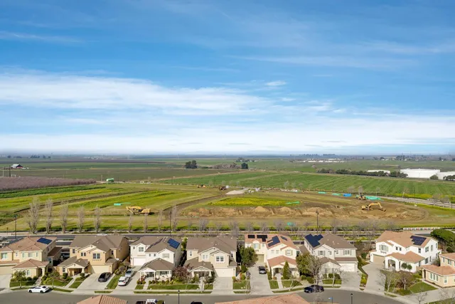 $1,250,000 | 727 North Pergola Court, Mountain House, CA 95391