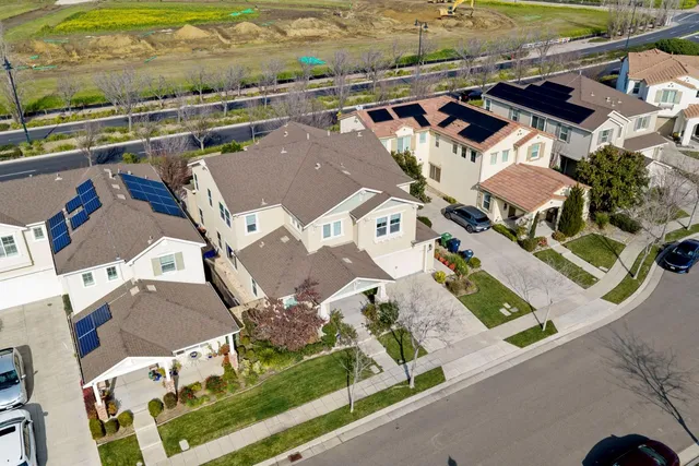 $1,250,000 | 727 North Pergola Court, Mountain House, CA 95391