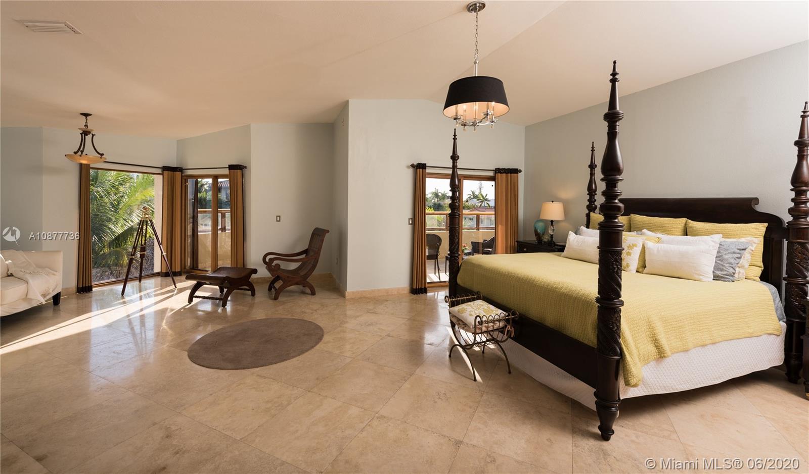 2076 Northeast 121st Road North Miami, FL 33181 - Photo 8 of 35 Gallery Image 8