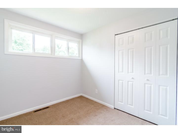 43 Roxeter Road New Castle, DE 19720 - Photo 17 of 18 Bedroom 3