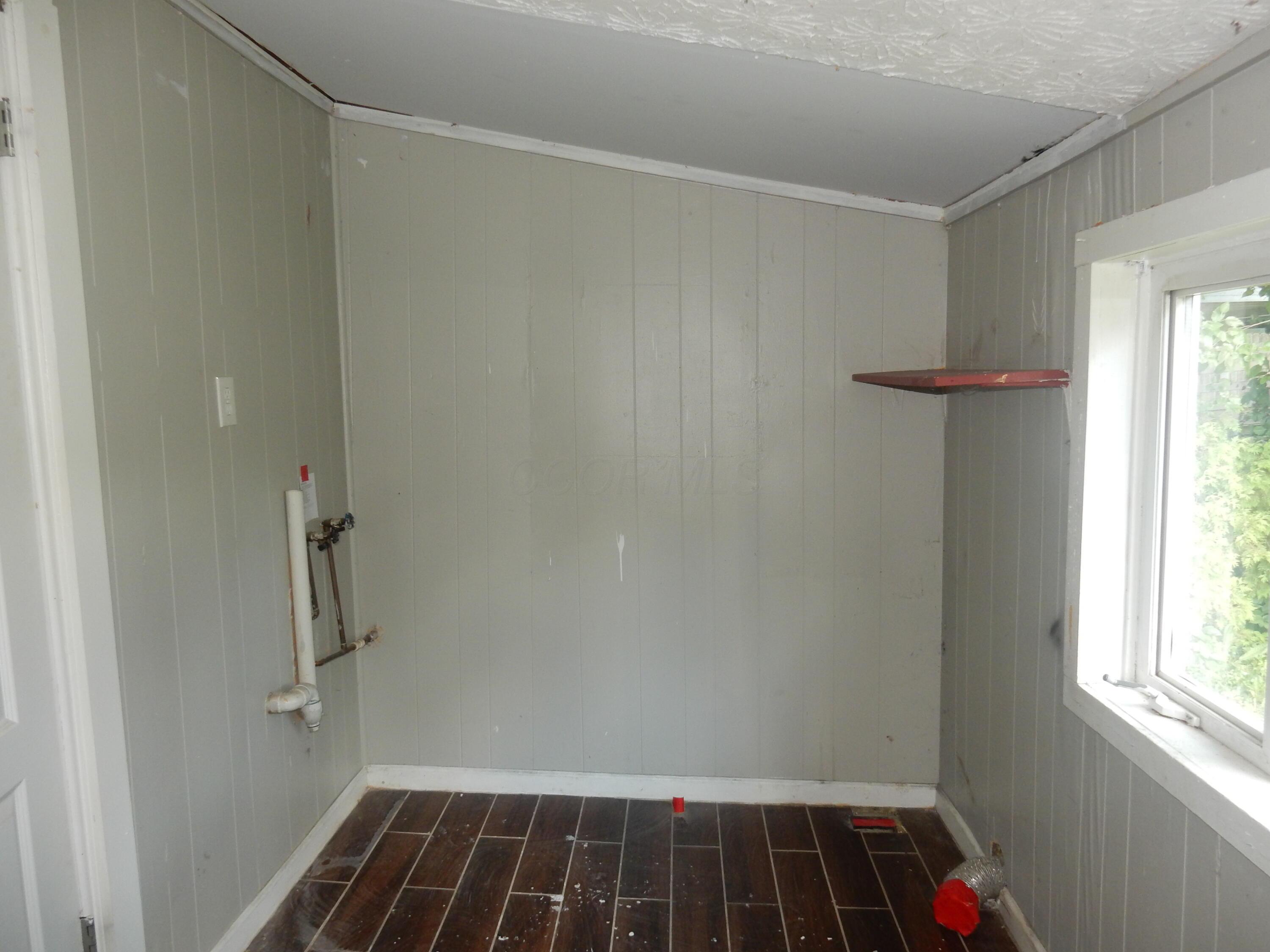 2059 Sale Road Columbus, OH 43224 - Photo 9 of 18 DSCN0276