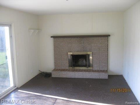 43527 Applewood Road Canton, MI 48188 - Photo 2 of 8 Applewood 43527 sec ck 11-15-11