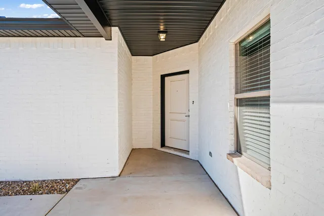 $1,725 | 7014 40th Street, Lubbock, TX 79407