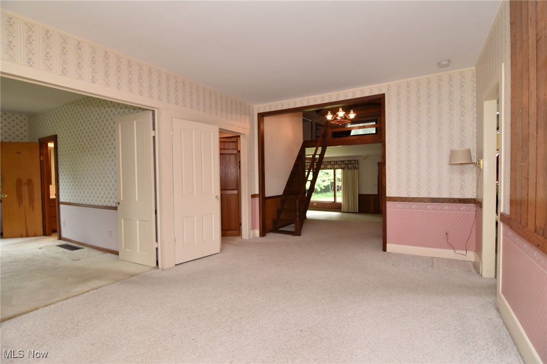 13674 Spring Street Burton, OH 44021 - Photo 7 of 38 Gallery Image 7