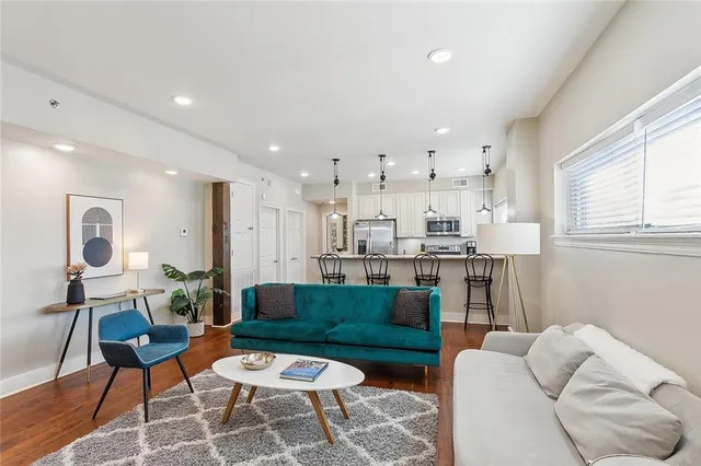 $2,600,000 | 3308 Burgundy Street, New Orleans, LA 70117