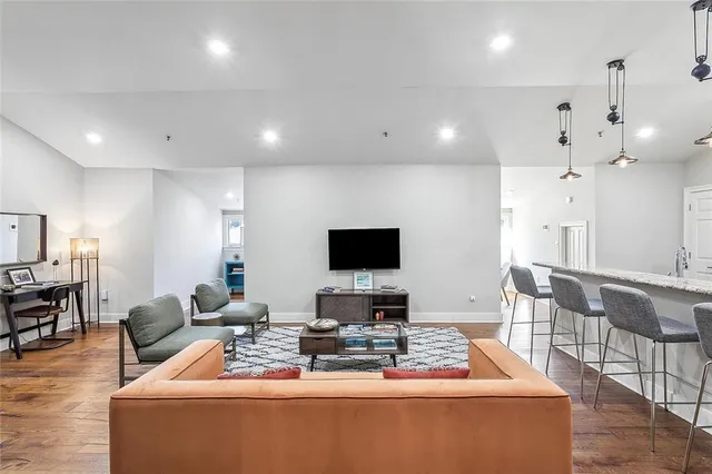 $2,600,000 | 3308 Burgundy Street, New Orleans, LA 70117