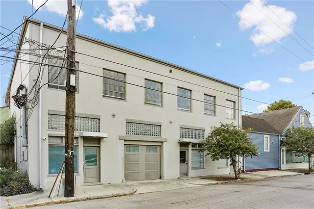 $2,600,000 | 3308 Burgundy Street, New Orleans, LA 70117