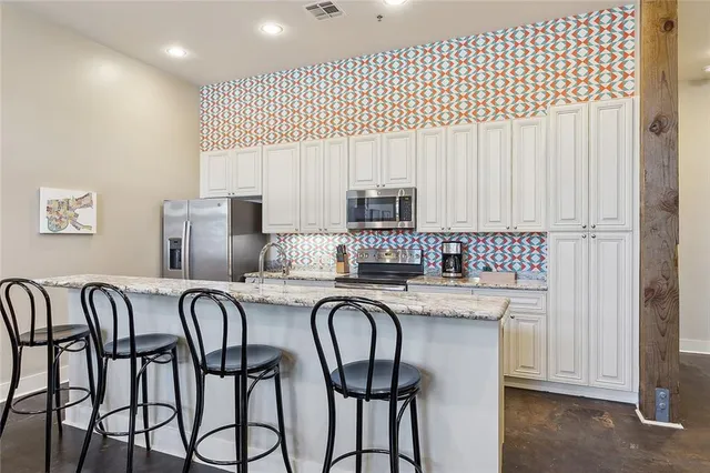 $2,600,000 | 3308 Burgundy Street, New Orleans, LA 70117