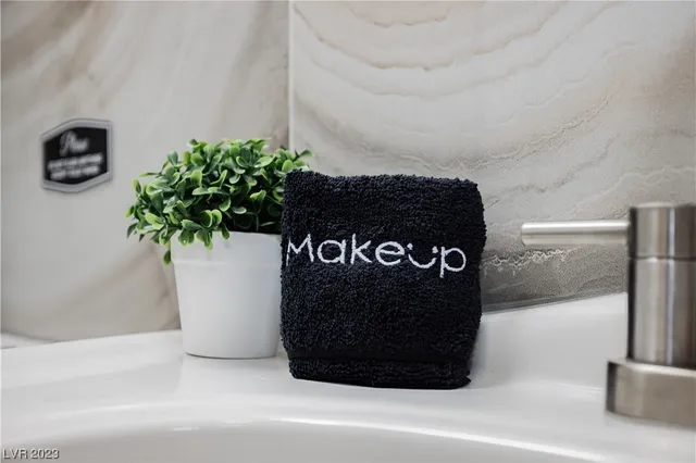 $3,495 | 2205 Santa Paula Drive, Las Vegas, NV 89104