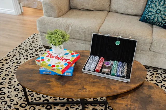 $3,495 | 2205 Santa Paula Drive, Las Vegas, NV 89104