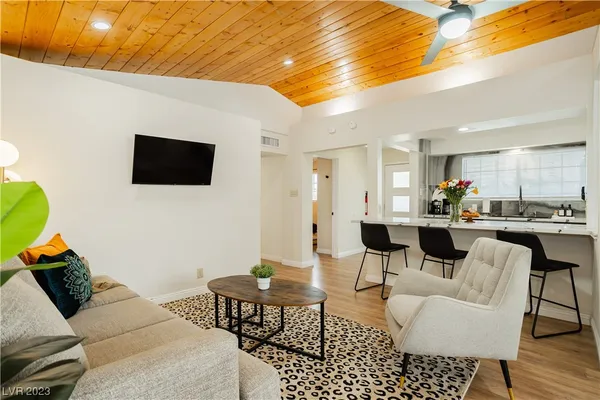 $3,495 | 2205 Santa Paula Drive, Las Vegas, NV 89104