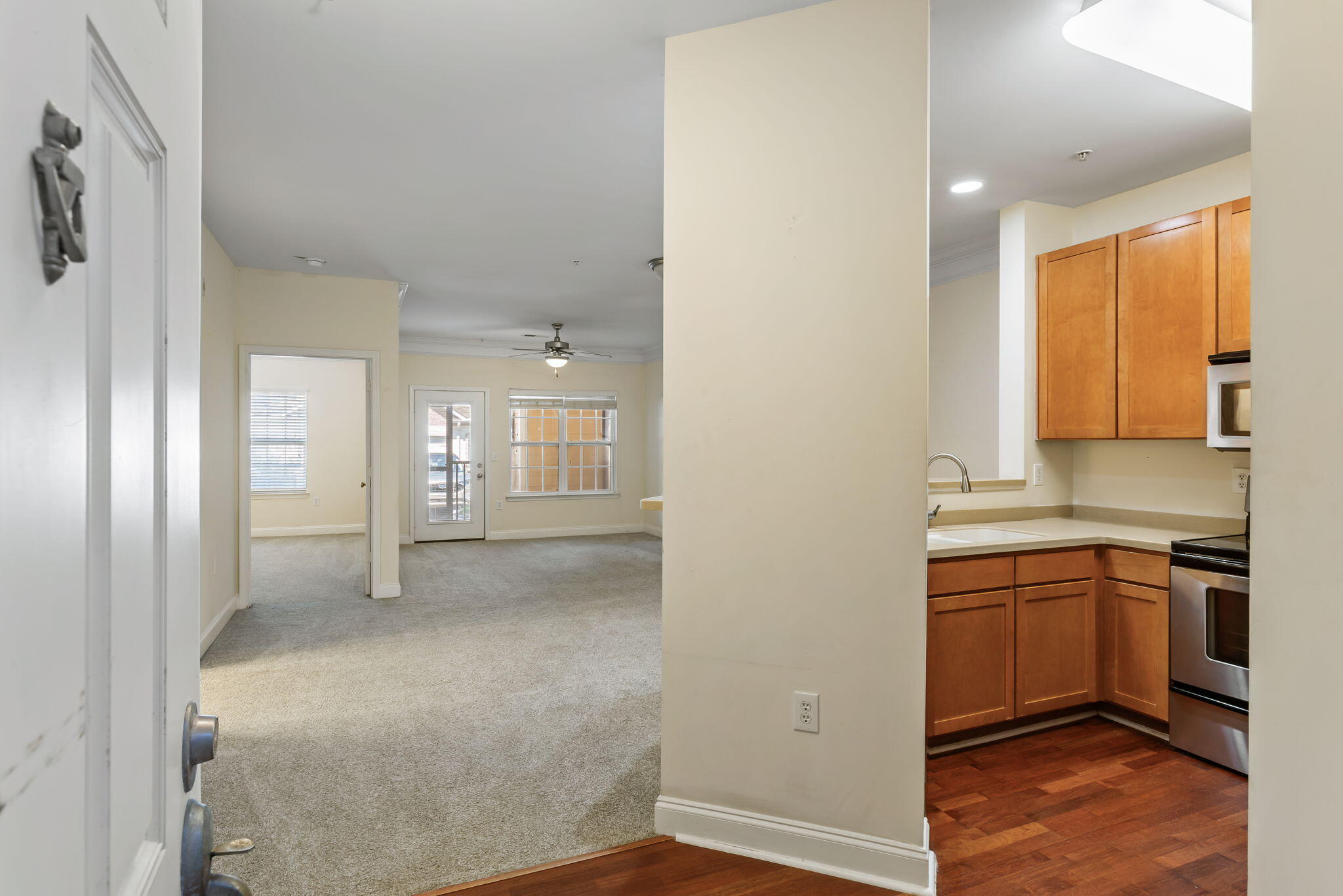 1301 Basildon Road Mount Pleasant, SC 29466 - Photo 4 of 33 2-web-or-mls-1301 Basildon Rd CoastalRE-