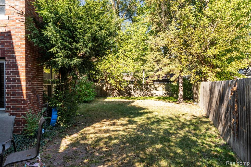 19160 Canterbury Road Detroit, MI 48221 - Photo 30 of 32