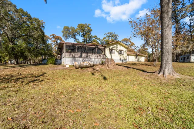 a view of a lake with houses
