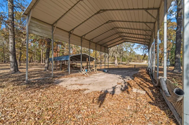 $450,000 | 711 May Drive, Onalaska, TX 77360