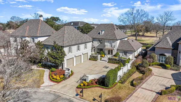 $2,200,000 | 19011 East Pinnacle Circle, Baton Rouge, LA 70810