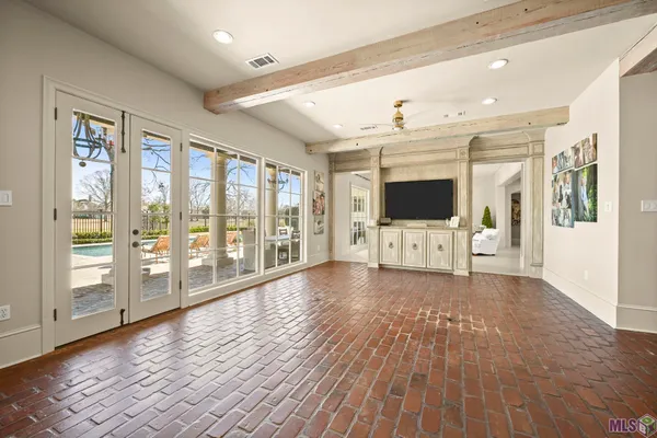 $2,200,000 | 19011 East Pinnacle Circle, Baton Rouge, LA 70810