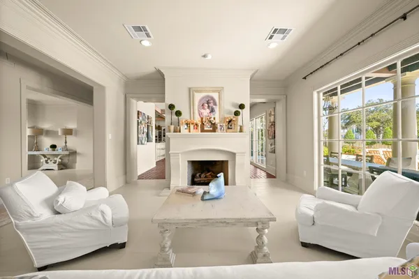 $2,200,000 | 19011 East Pinnacle Circle, Baton Rouge, LA 70810