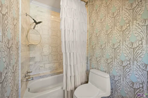 $2,200,000 | 19011 East Pinnacle Circle, Baton Rouge, LA 70810