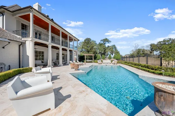 $2,200,000 | 19011 East Pinnacle Circle, Baton Rouge, LA 70810