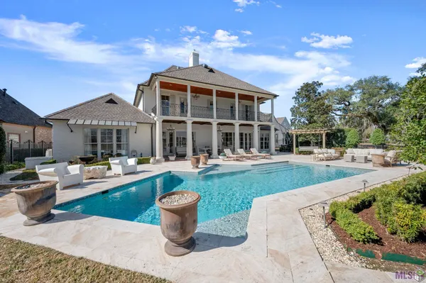 $2,200,000 | 19011 East Pinnacle Circle, Baton Rouge, LA 70810