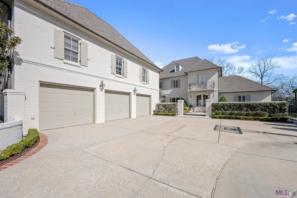 $2,200,000 | 19011 East Pinnacle Circle, Baton Rouge, LA 70810