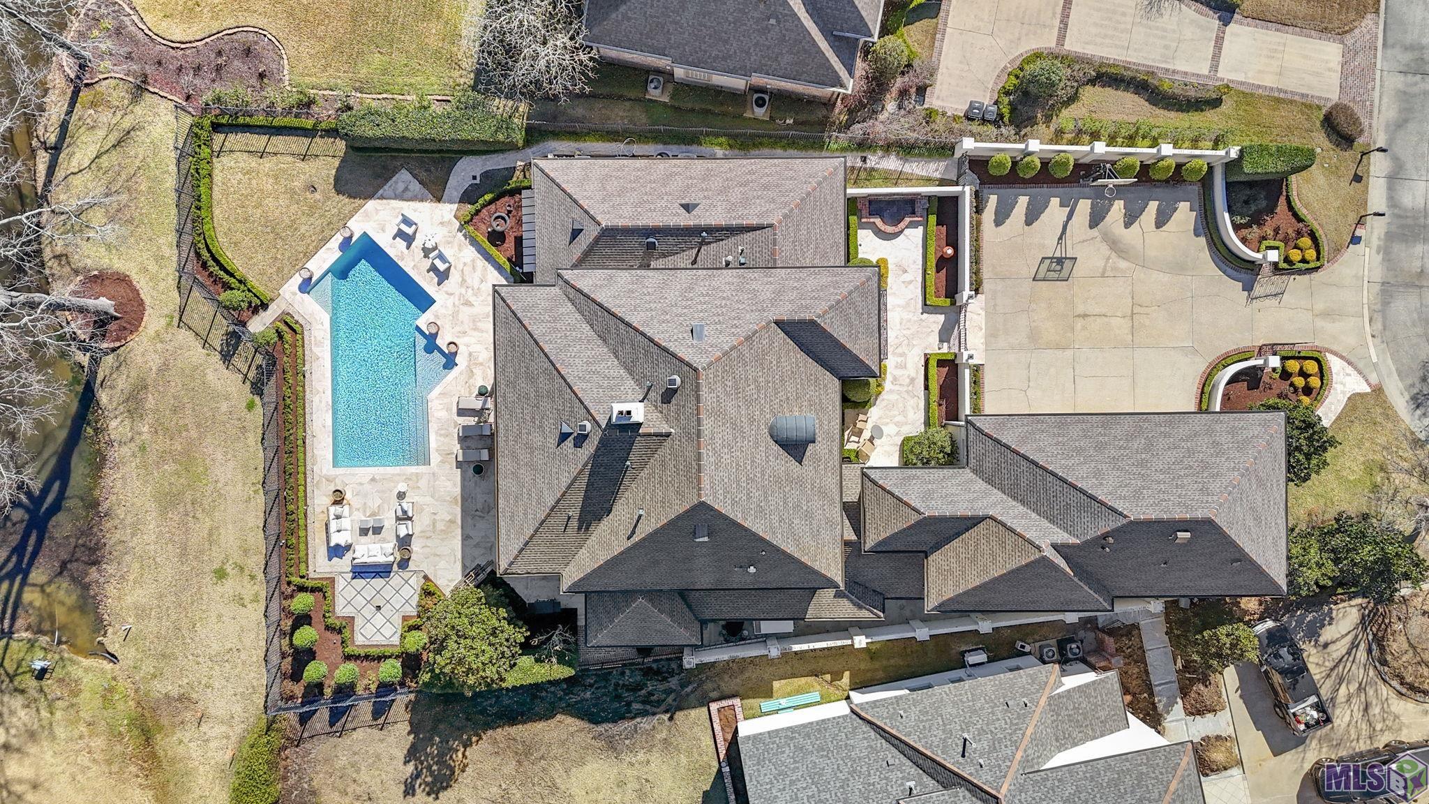 19011 East Pinnacle Circle Baton Rouge, LA 70810 - Photo 7 of 48
