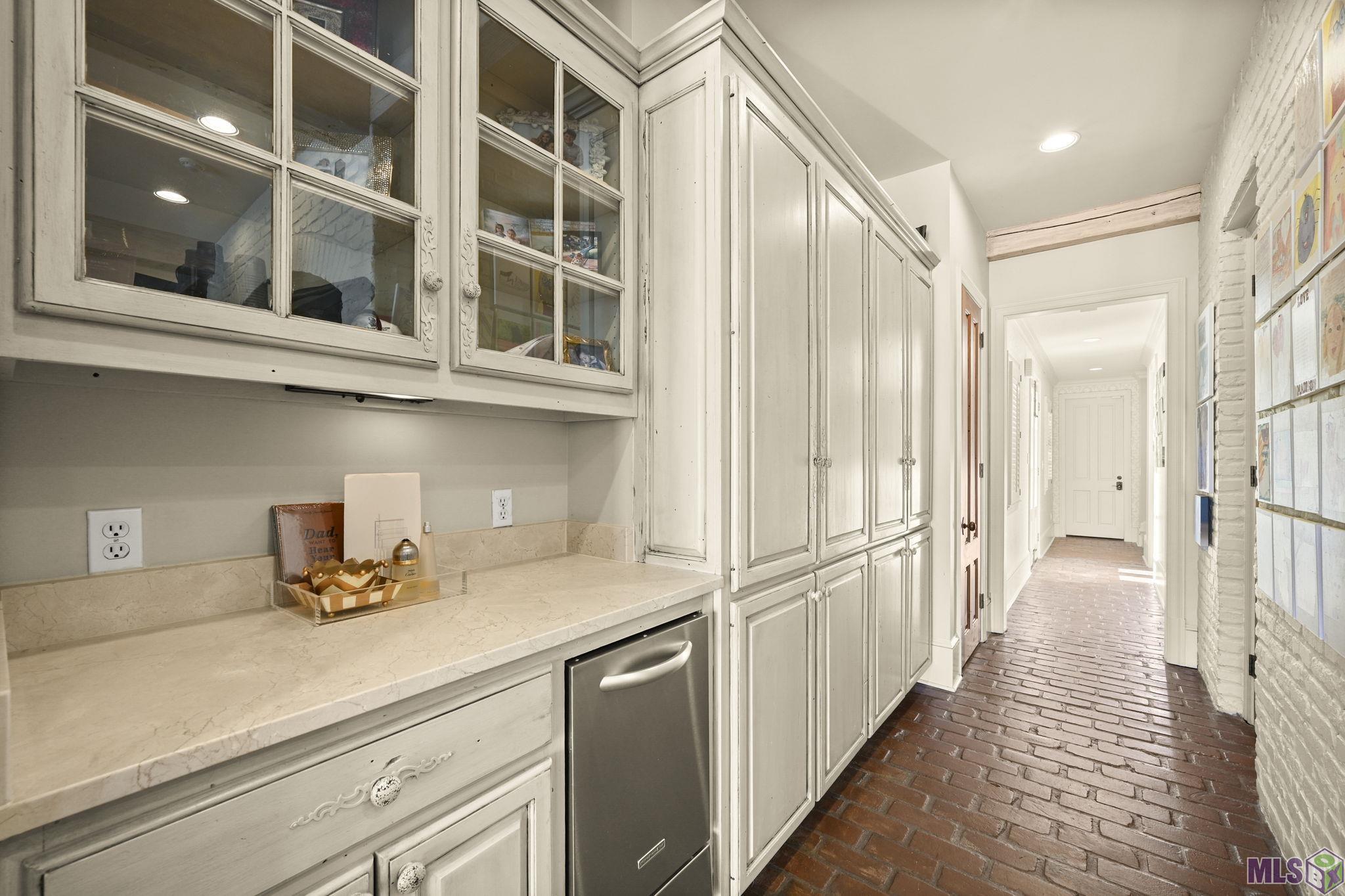 19011 East Pinnacle Circle Baton Rouge, LA 70810 - Photo 8 of 48