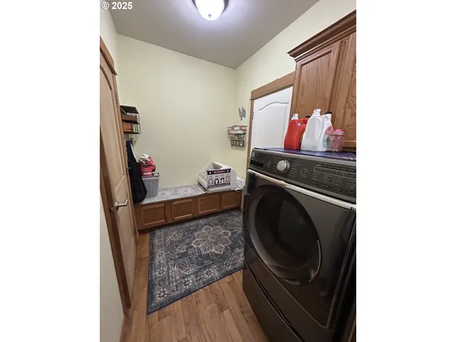 $925,000 | 7465 Kings Valley Highway, Dallas, OR 97338