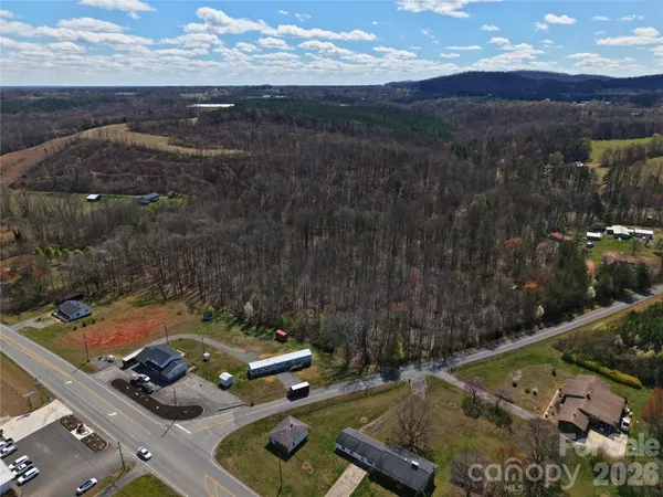 a view of a small yard