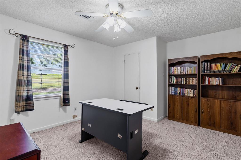 450 Rs County Road 4480 Point, TX 75472 - Photo 12 of 28