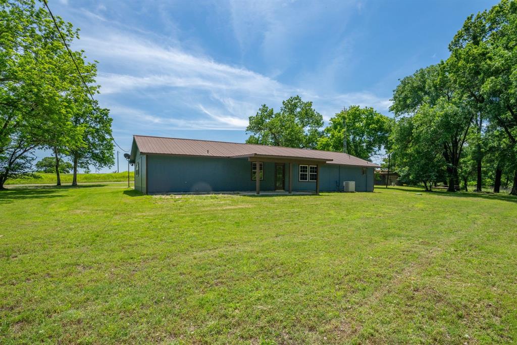 450 Rs County Road 4480 Point, TX 75472 - Photo 17 of 28