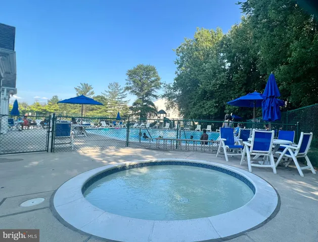 $2,150 | 7532 Coxton Court, Unit 128, Alexandria, VA 22306