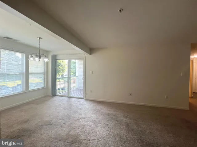 $2,150 | 7532 Coxton Court, Unit 128, Alexandria, VA 22306