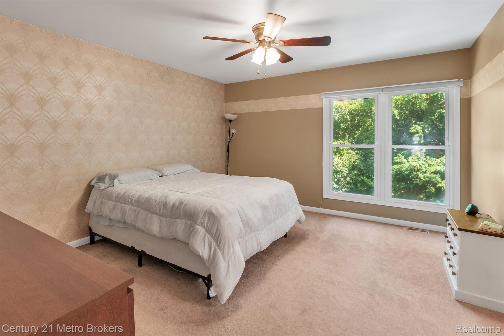1548 Hidden Valley Lane Rochester, MI 48306 - Photo 13 of 30 Gallery Image 13