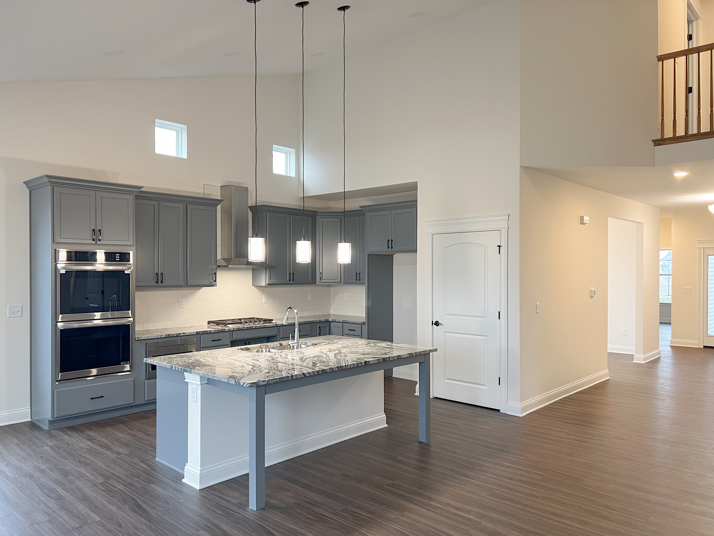 227 Zagreb Avenue Sycamore, IL 60178 - Photo 2 of 34