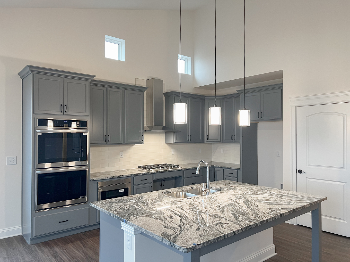 227 Zagreb Avenue Sycamore, IL 60178 - Photo 8 of 34