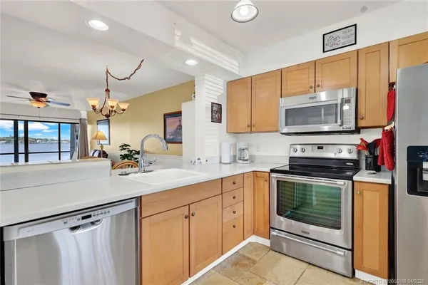 $319,900 | 1950 Southwest Palm City Road, Unit 1102, Stuart, FL 34994