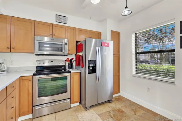 $319,900 | 1950 Southwest Palm City Road, Unit 1102, Stuart, FL 34994