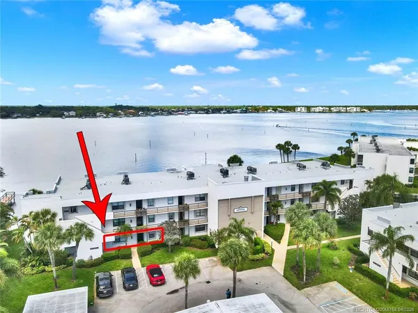 $319,900 | 1950 Southwest Palm City Road, Unit 1102, Stuart, FL 34994