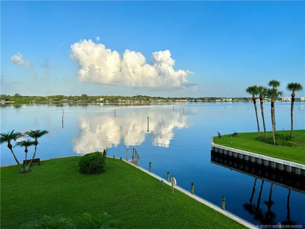 $319,900 | 1950 Southwest Palm City Road, Unit 1102, Stuart, FL 34994